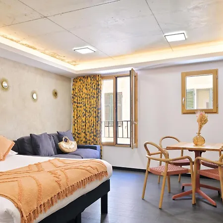 Mademoiselle Josephine Lejlighedshotel 3*