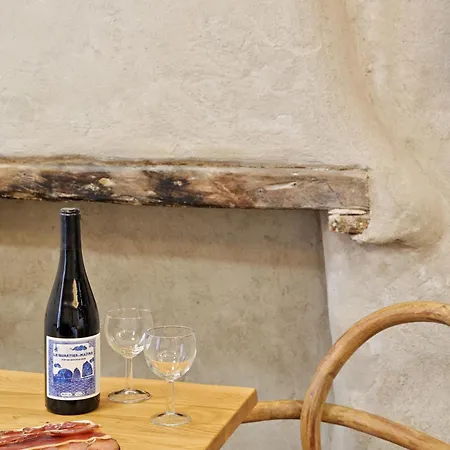 Mademoiselle Josephine Apartmanhotel 3*